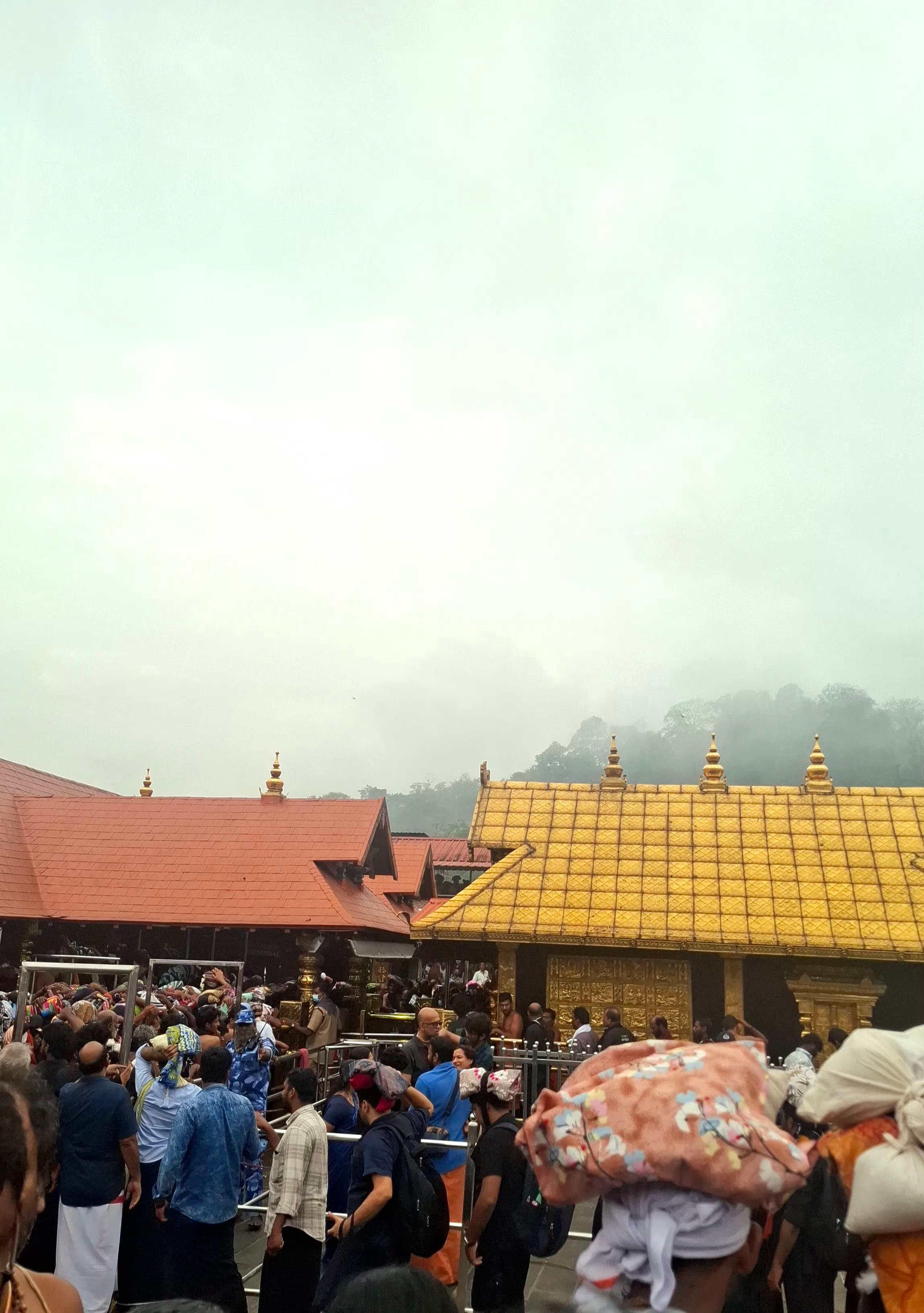 Sabarimala sannidhanam — devotees at the temple